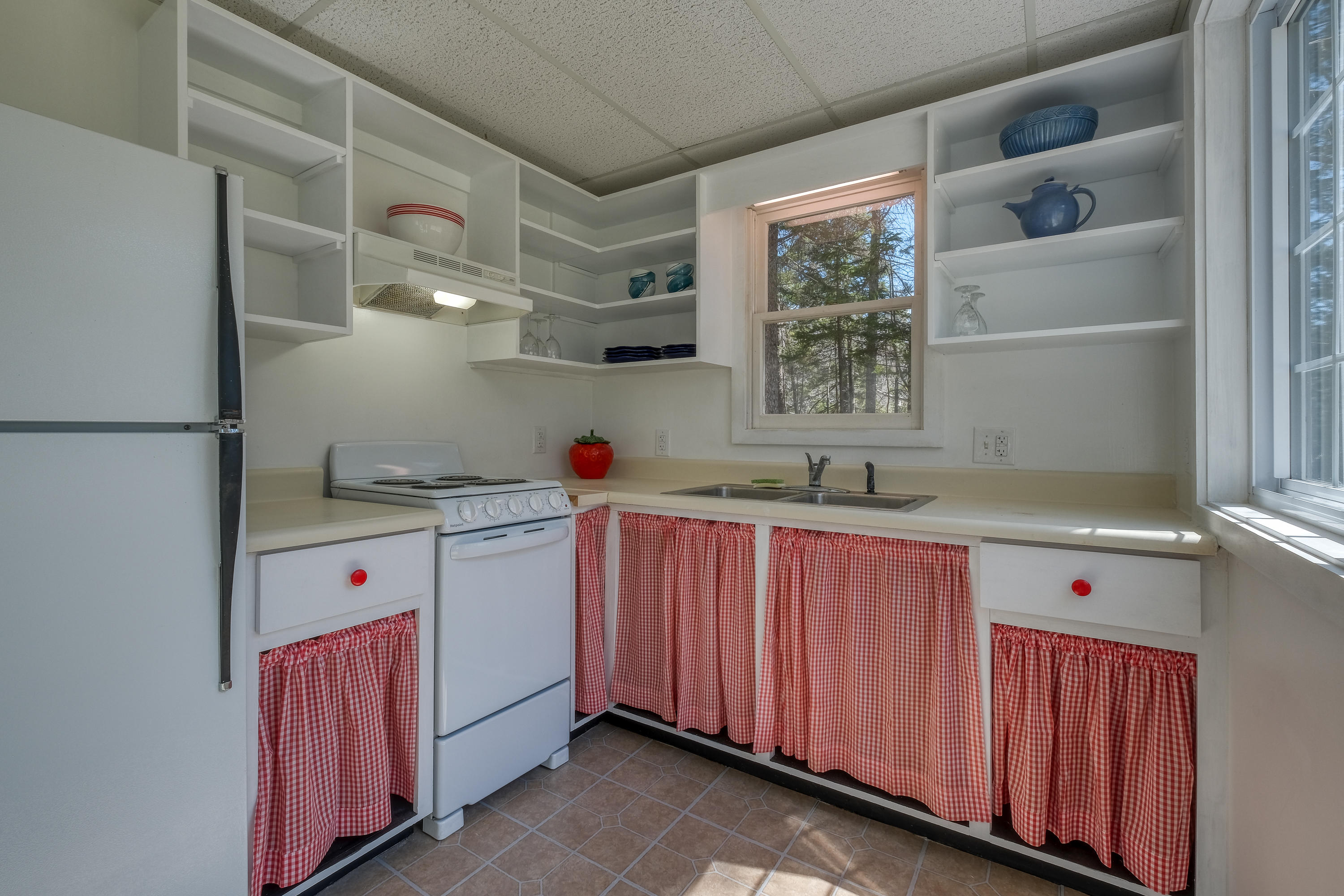 24 Hiawatha Road East Boothbay, ME 04544 - Photo 19 of 33 20210427_24_Hiawatha_8679