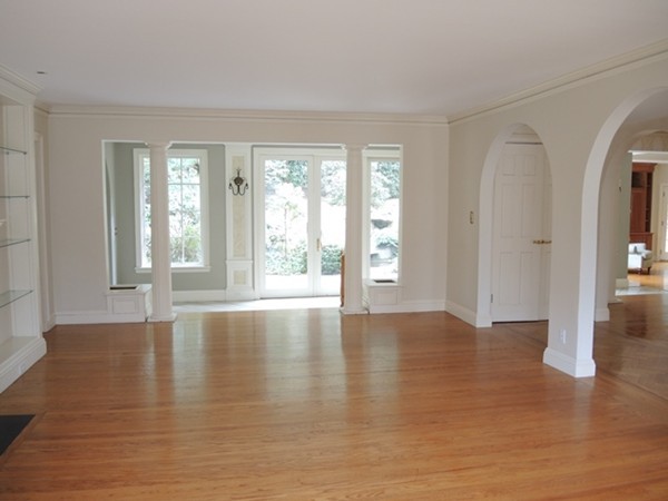 50 Chiltern Road Weston, MA 02493 - Photo 4 of 28