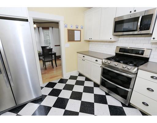 26 Pilgrim Road Medford, MA 02155 - Photo 5 of 29 Gallery Image 5