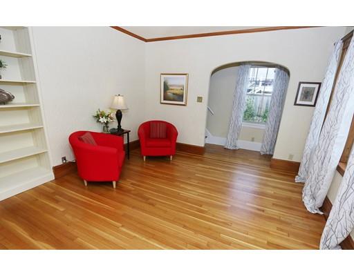 26 Pilgrim Road Medford, MA 02155 - Photo 10 of 29 Gallery Image 10
