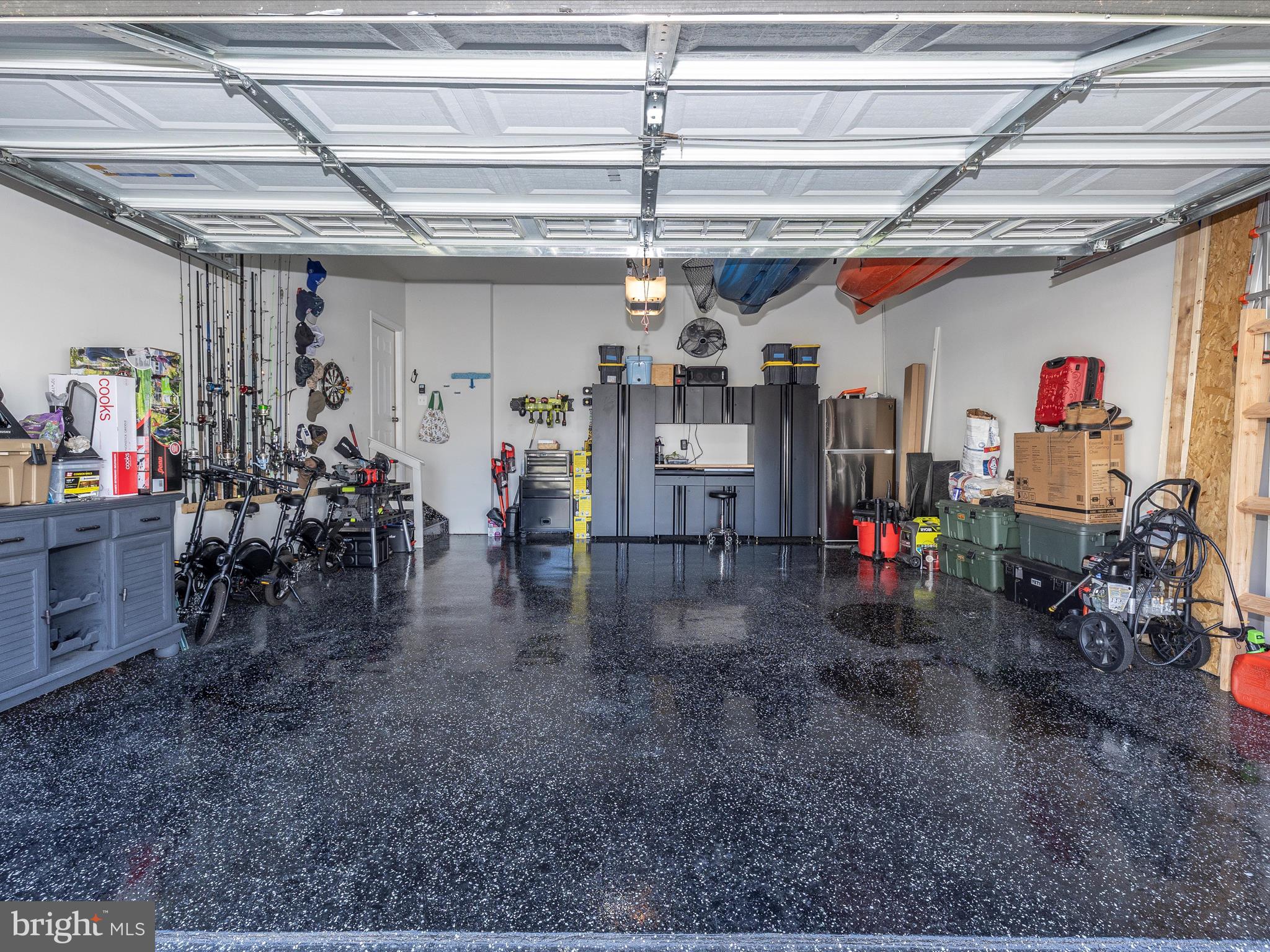 5816 Hawk Ridge Road Frederick, MD 21704 - Photo 46 of 97 Garage