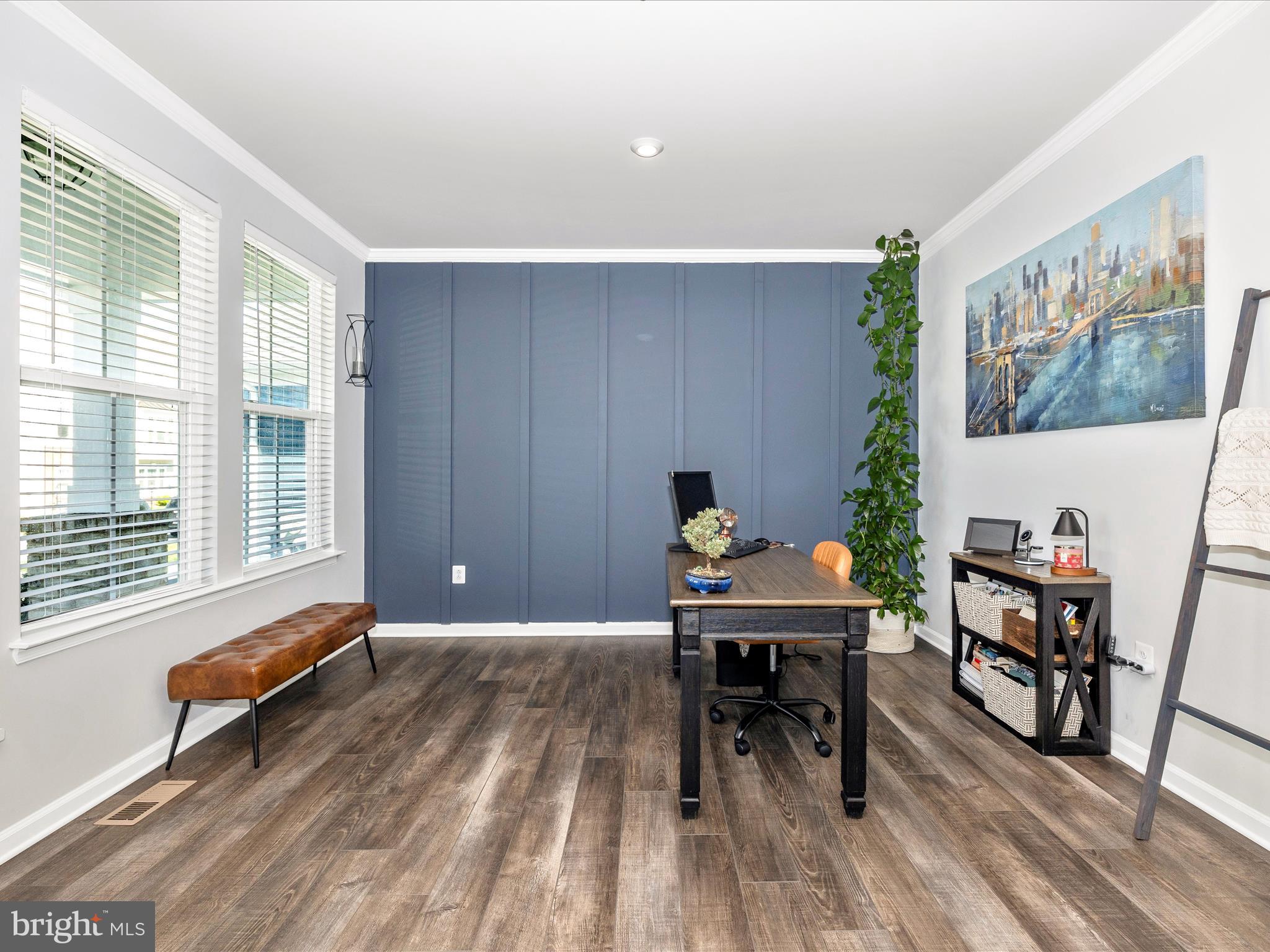 5816 Hawk Ridge Road Frederick, MD 21704 - Photo 5 of 97 a workspace with furniture and a window