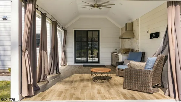 $2,599,900 | 7 Woodcrest Road, Florham Park, NJ 07932