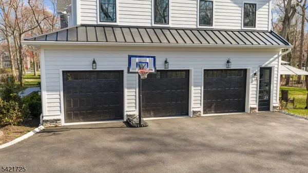 $2,599,900 | 7 Woodcrest Road, Florham Park, NJ 07932