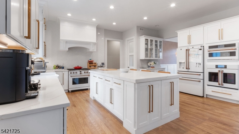 7 Woodcrest Road Florham Park, NJ 07932 - Photo 8 of 50