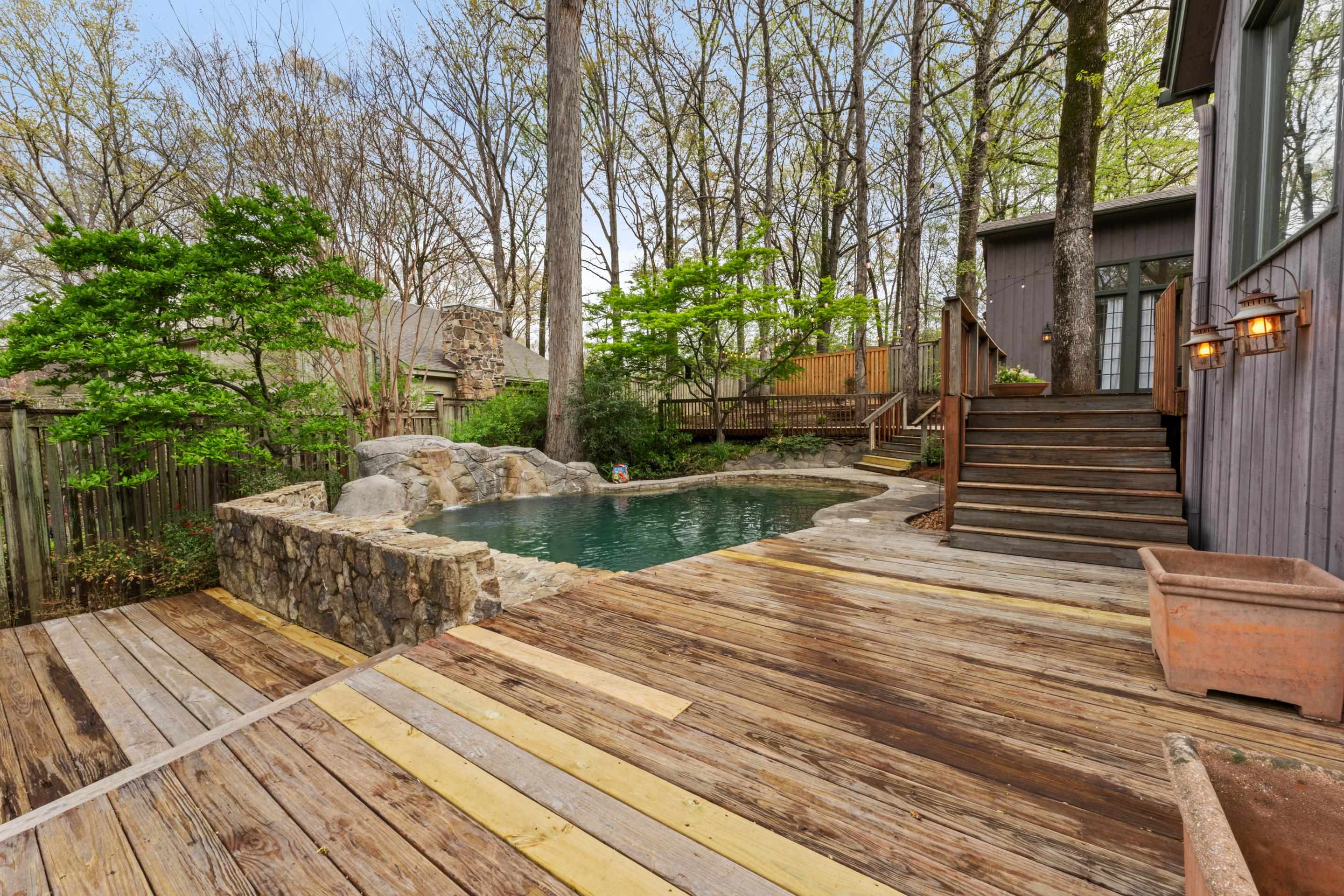 179 Ericson Road Memphis, TN 38018 - Photo 30 of 39 a view of a house with backyard and sitting area