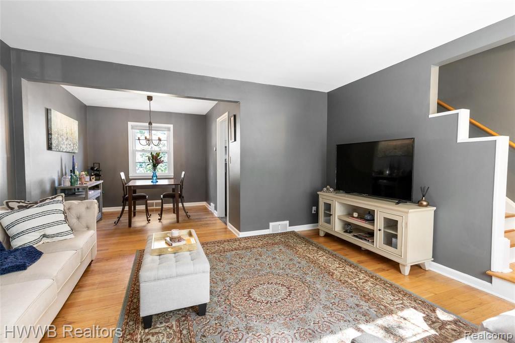 1751 Graefield Road Birmingham, MI 48009 - Photo 8 of 22