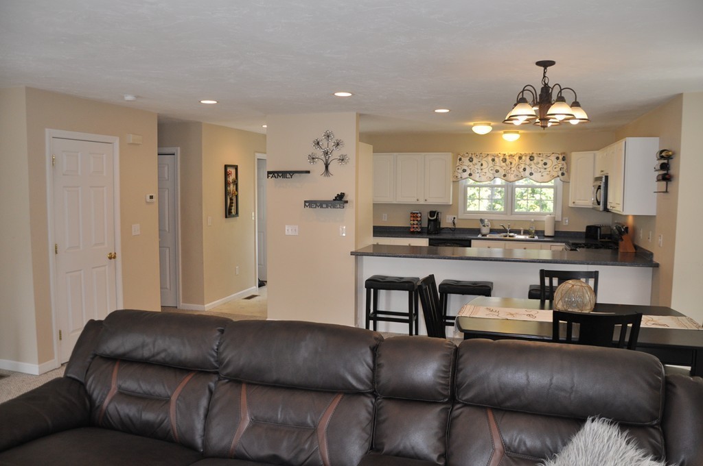 24 Pine Ridge Way, Unit 24 Middleboro, MA 02346 - Photo 9 of 29 Gallery Image 9