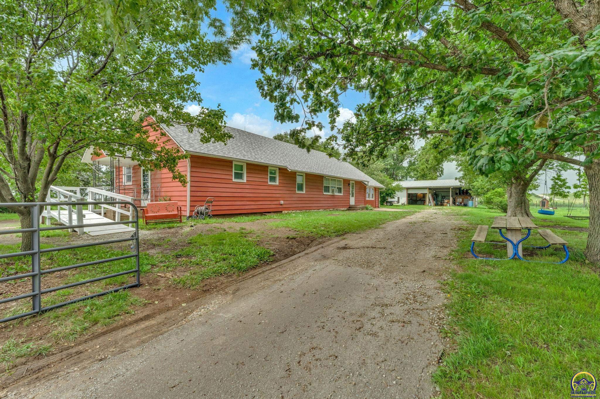 3184 158th Road Delia, KS 66418 - Photo 4 of 50
