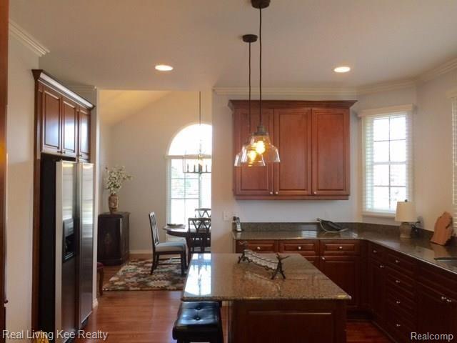 2925 Birnam Court Rochester, MI 48306 - Photo 13 of 33 FullSizeRender (13).jpg