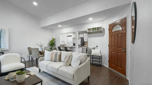 $549,900 | 3633 Avocado Village Court, Unit 140, La Mesa, CA 91941