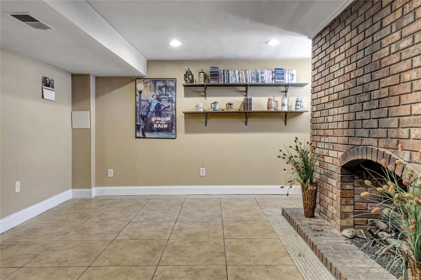 4721 Rosa Avenue St. Louis, MO 63116 - Photo 23 of 31