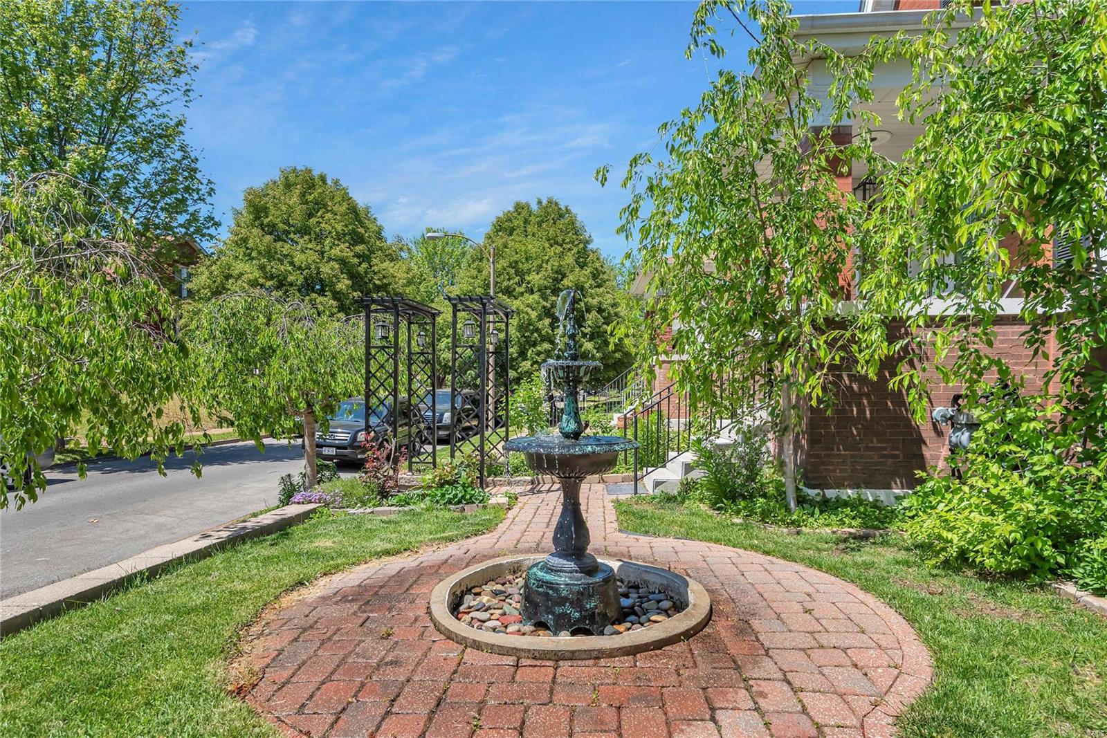 4721 Rosa Avenue St. Louis, MO 63116 - Photo 6 of 31