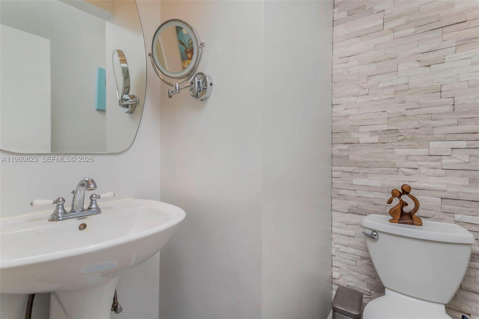 11351 Southwest 63rd Terrace Miami, FL 33173 - Photo 12 of 30