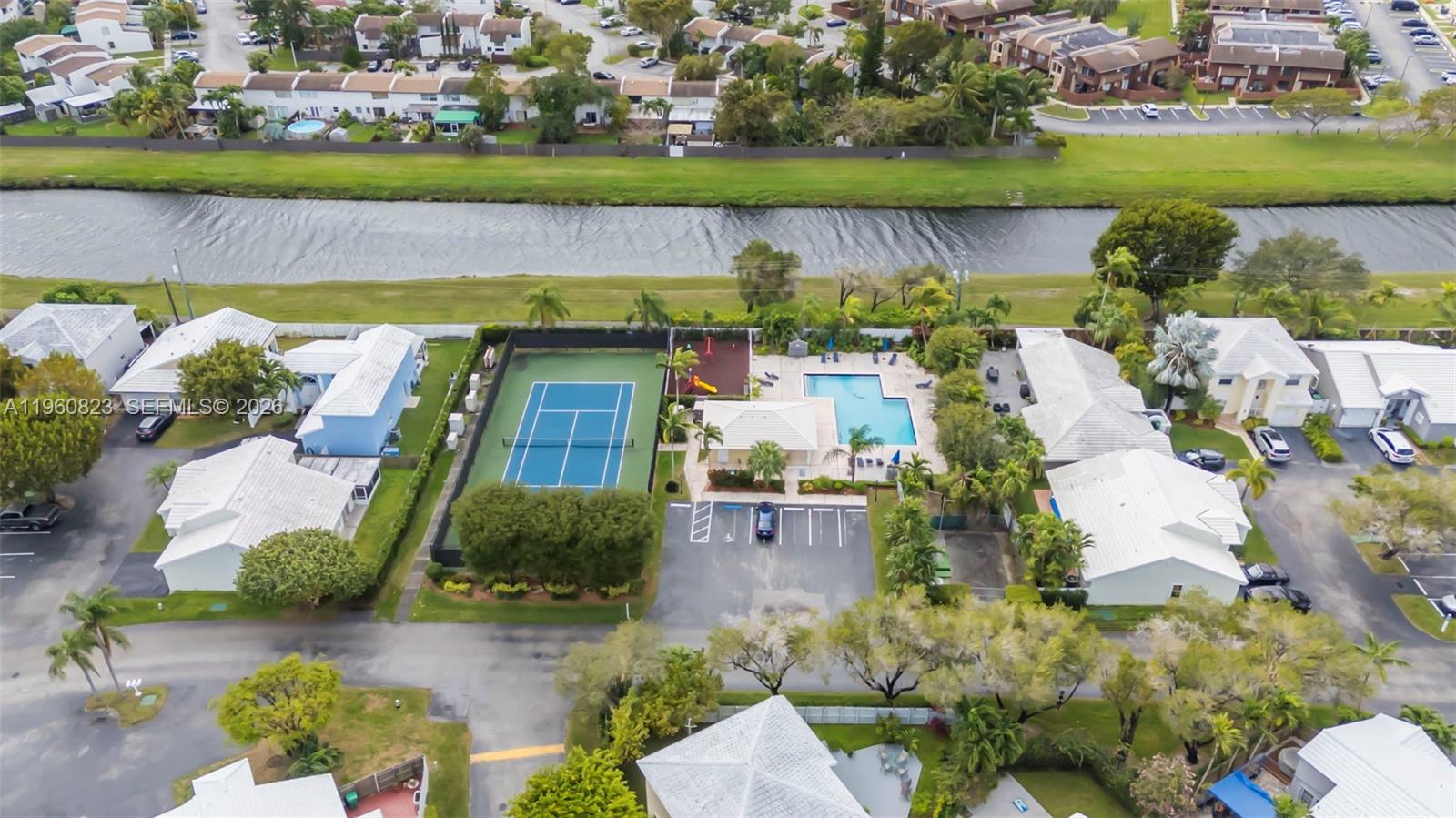 11351 Southwest 63rd Terrace Miami, FL 33173 - Photo 29 of 30