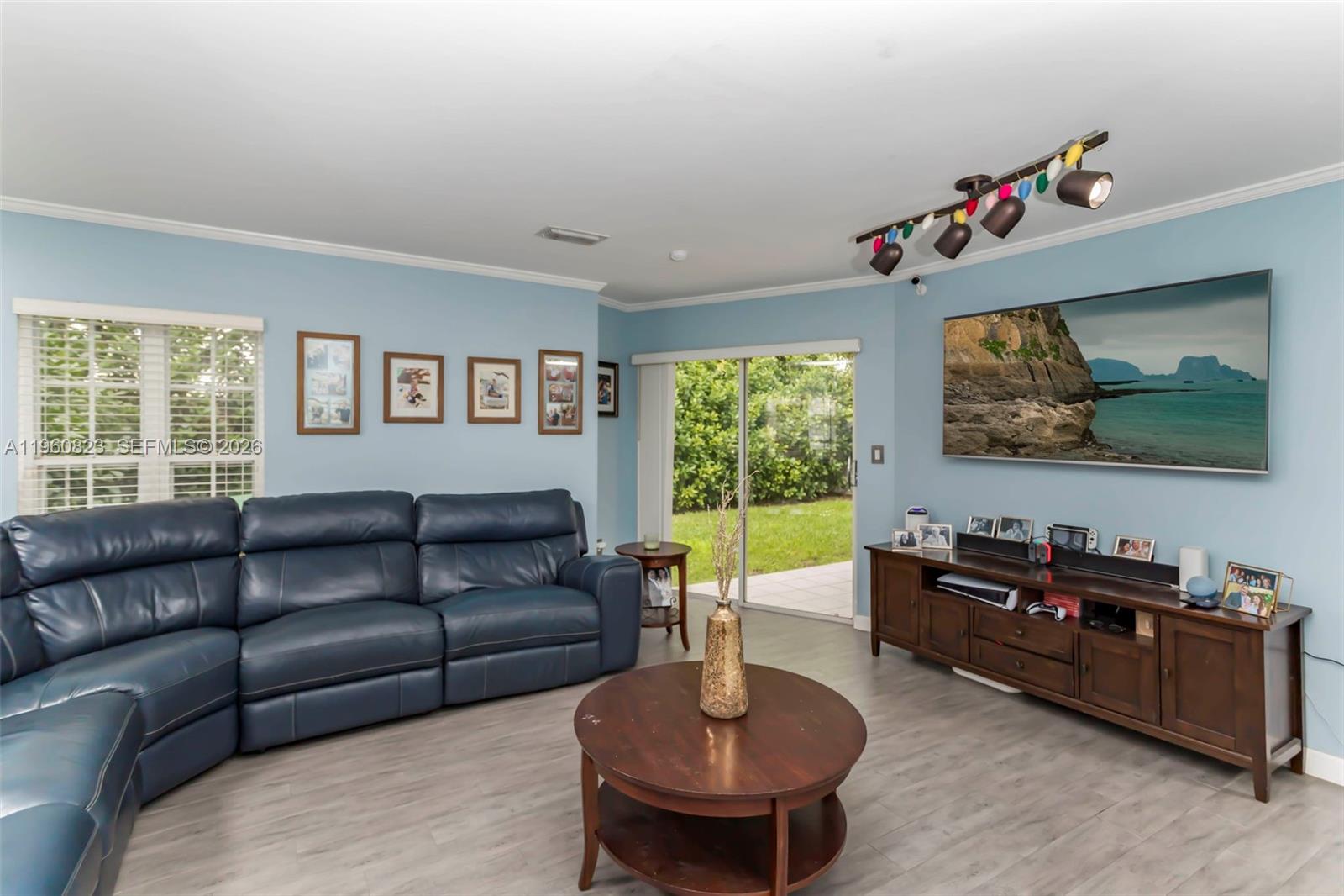 11351 Southwest 63rd Terrace Miami, FL 33173 - Photo 5 of 30