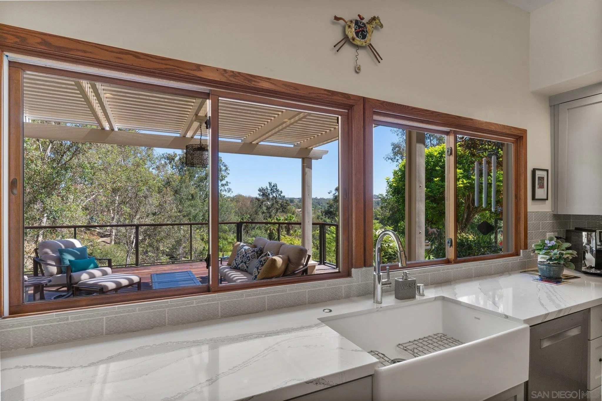 6286 Avenida Floresta Rancho Santa Fe, CA 92067 - Photo 3 of 69