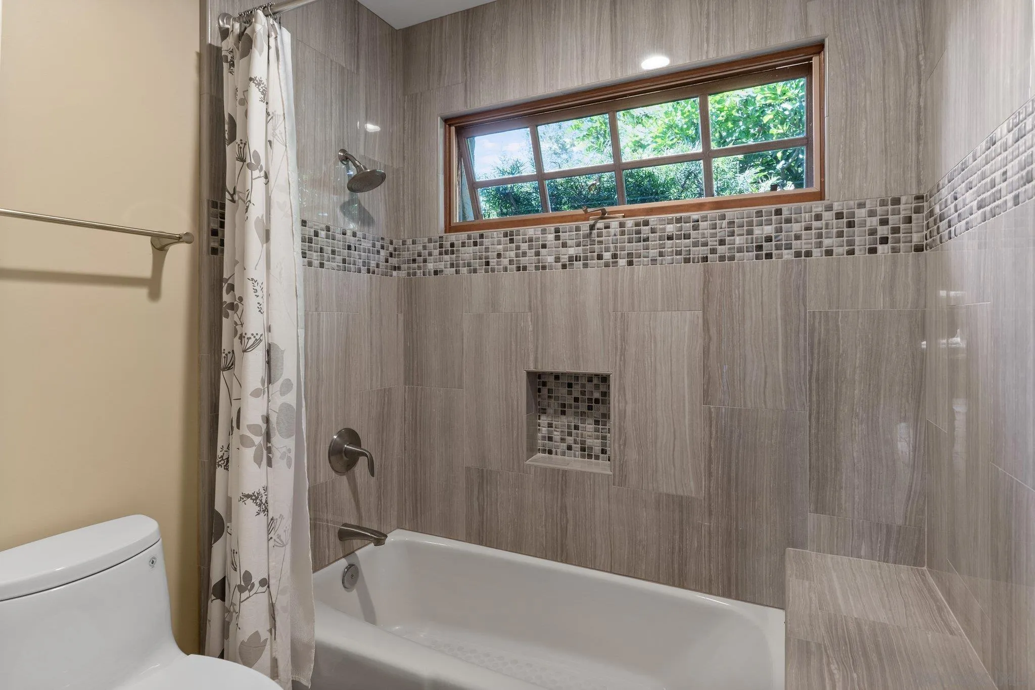 6286 Avenida Floresta Rancho Santa Fe, CA 92067 - Photo 35 of 69 a bathroom with a bathtub a shower and a toilet