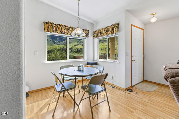 73745 Lower Imnaha Road Imnaha, OR 97842 - Photo 9 of 35 dining__720