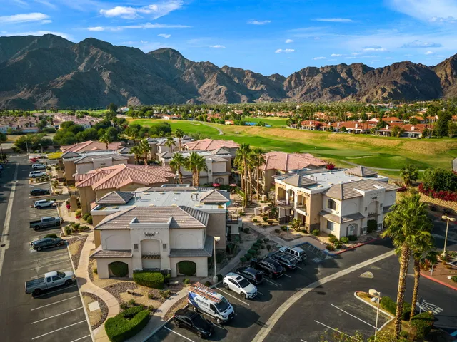 $331,950 | 50590 Santa Rosa Plaza, Unit 1, La Quinta, CA 92253