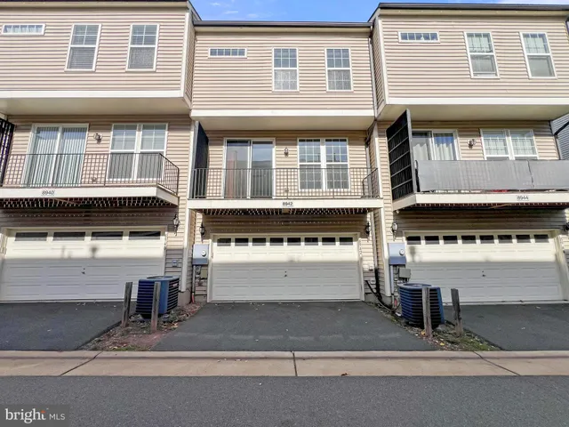 $3,050 | 8942 Dahlgren Ridge Road, Manassas, VA 20111