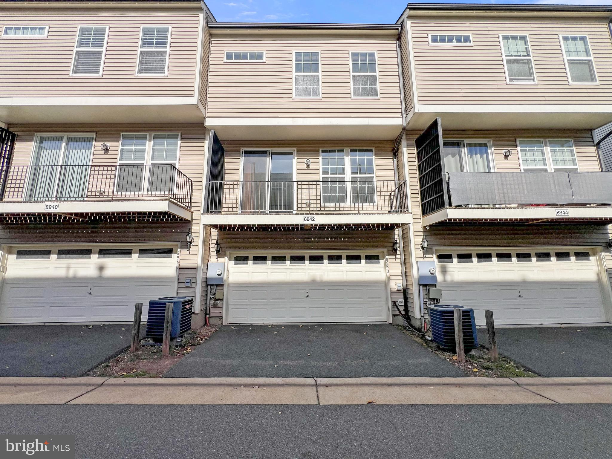 8942 Dahlgren Ridge Road Manassas, VA 20111 - Photo 33 of 40