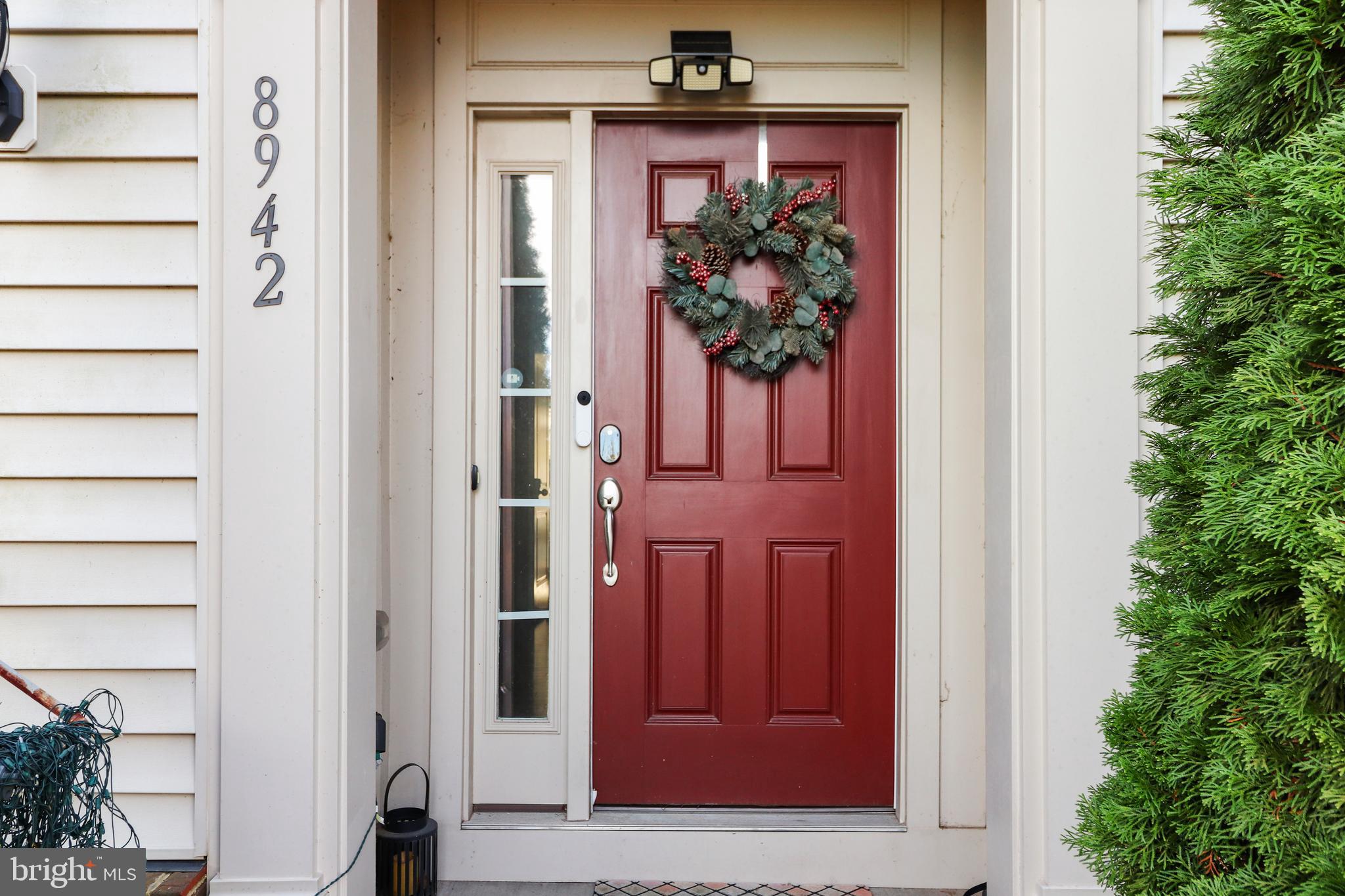 8942 Dahlgren Ridge Road Manassas, VA 20111 - Photo 6 of 40