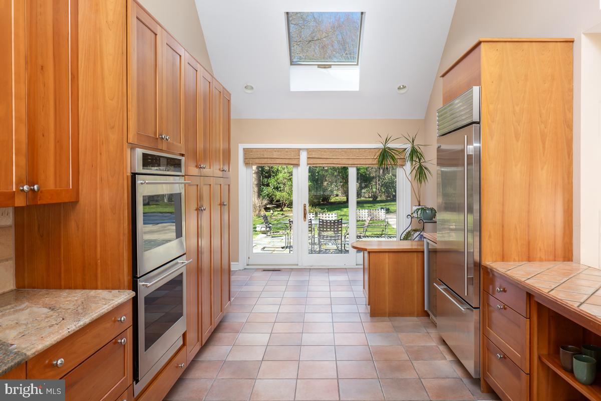 1237 Knox Road Wynnewood, PA 19096 - Photo 15 of 45