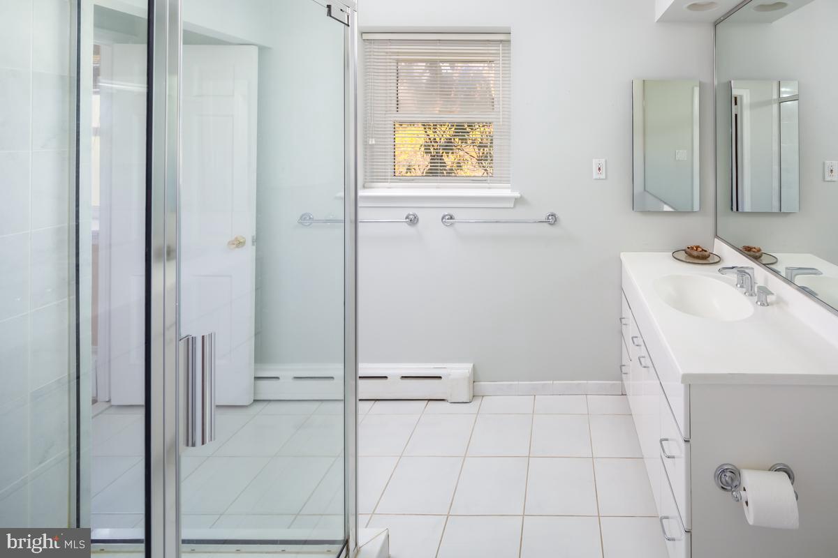 1237 Knox Road Wynnewood, PA 19096 - Photo 31 of 45