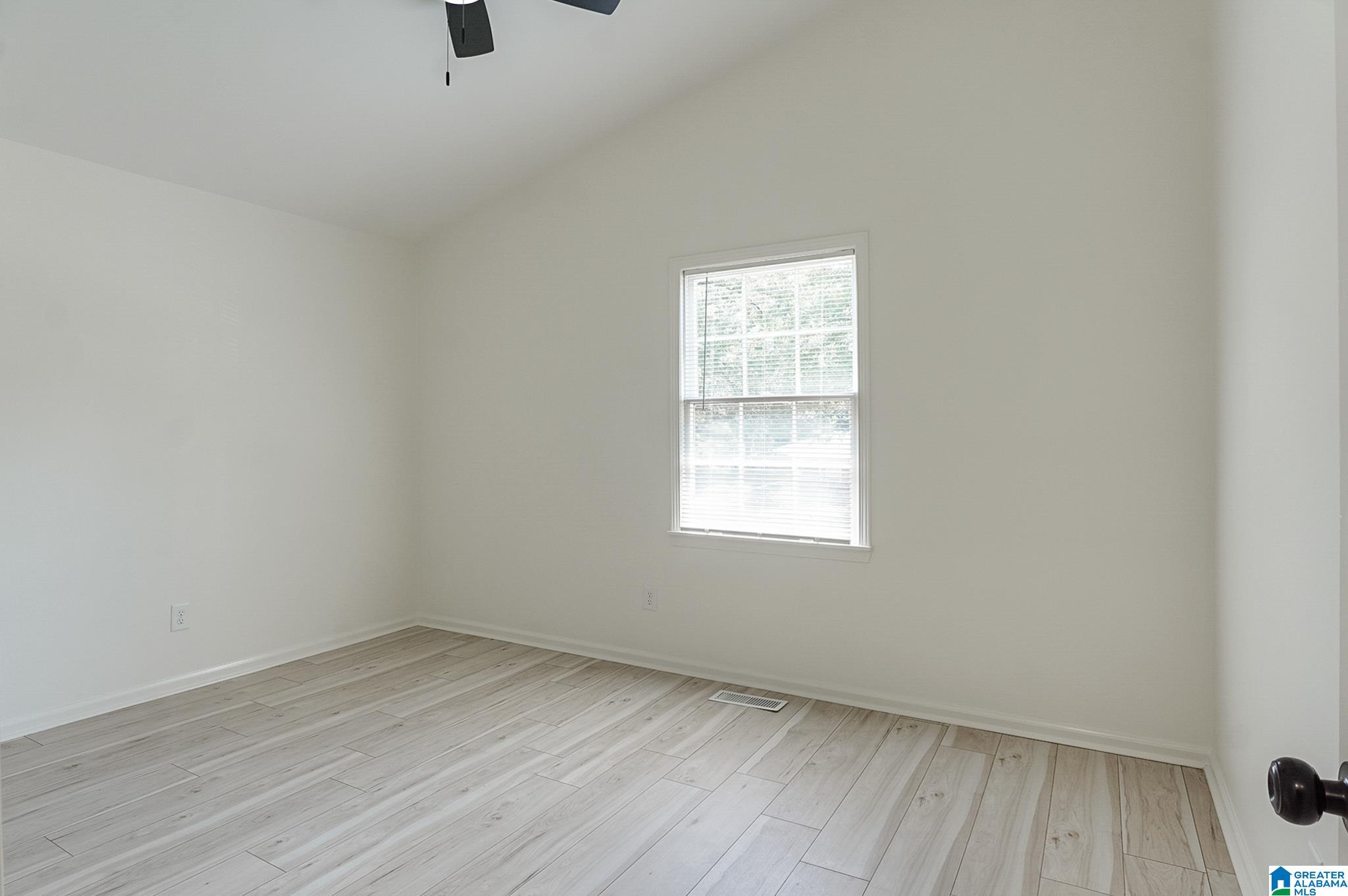 412 10th Street Southwest Alabaster, AL 35007 - Photo 22 of 37