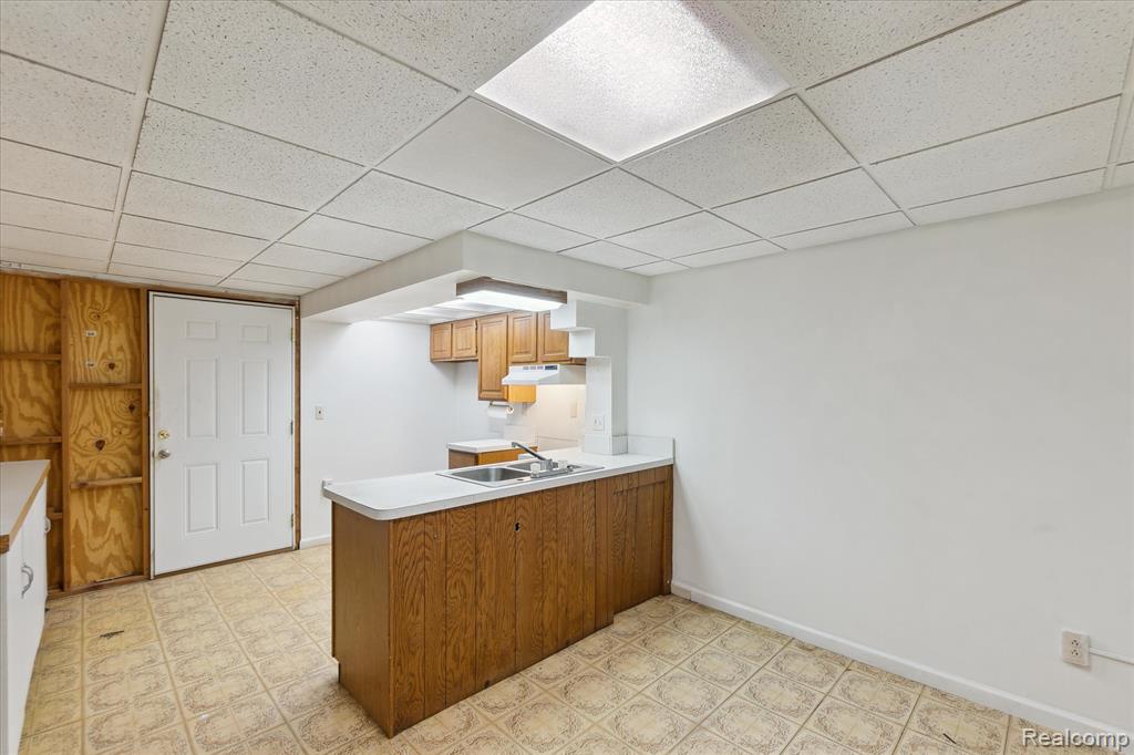 265 Airport Road Waterford, MI 48327 - Photo 29 of 47 Gallery Image 29