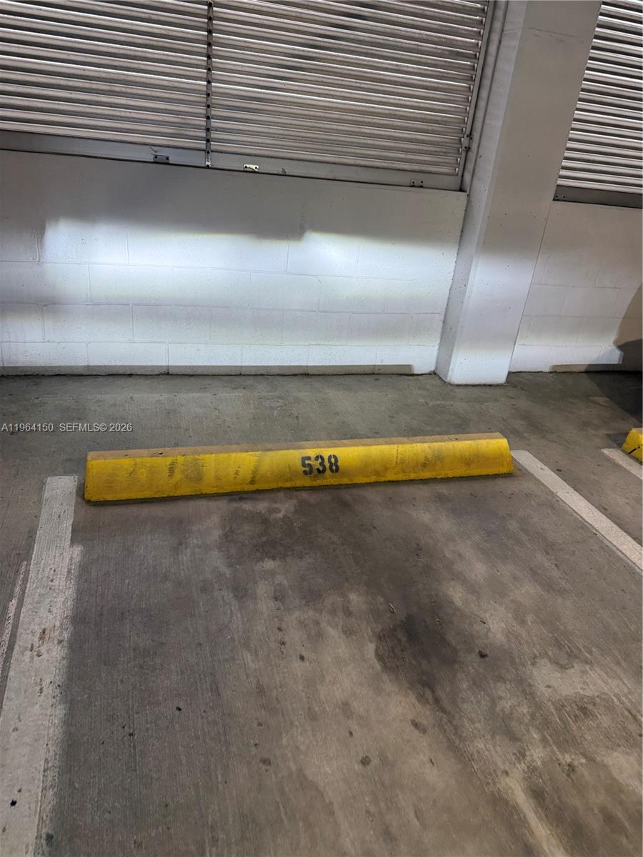 185 Southeast 14th Terrace, Unit 1807 Miami, FL 33131 - Photo 11 of 13