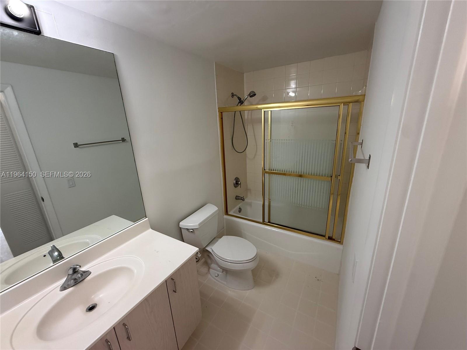 185 Southeast 14th Terrace, Unit 1807 Miami, FL 33131 - Photo 18 of 20