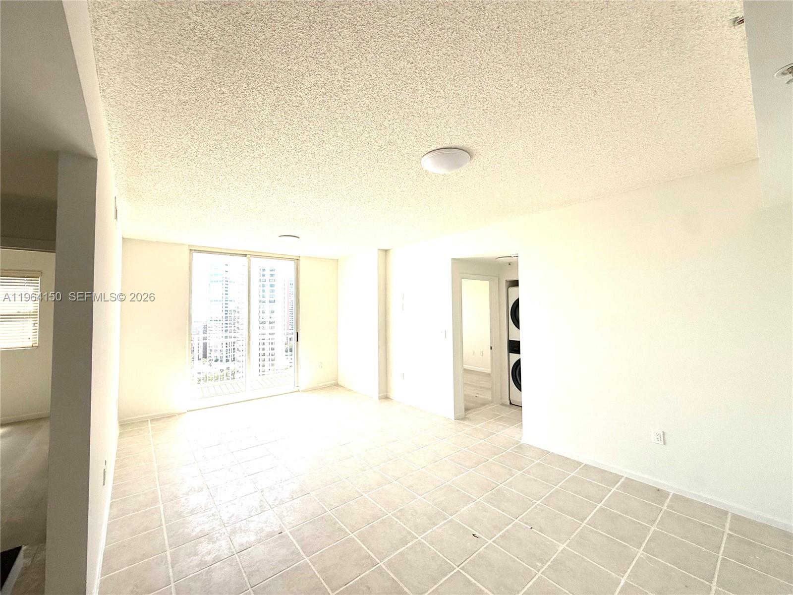 185 Southeast 14th Terrace, Unit 1807 Miami, FL 33131 - Photo 4 of 13