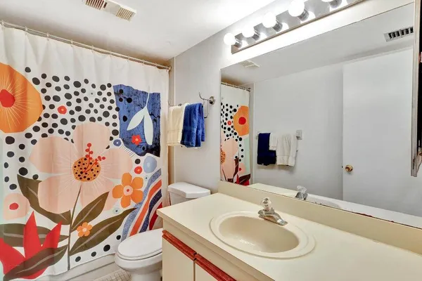 $4,000 | 1915 Lavers Circle, Unit E103, Delray Beach, FL 33444