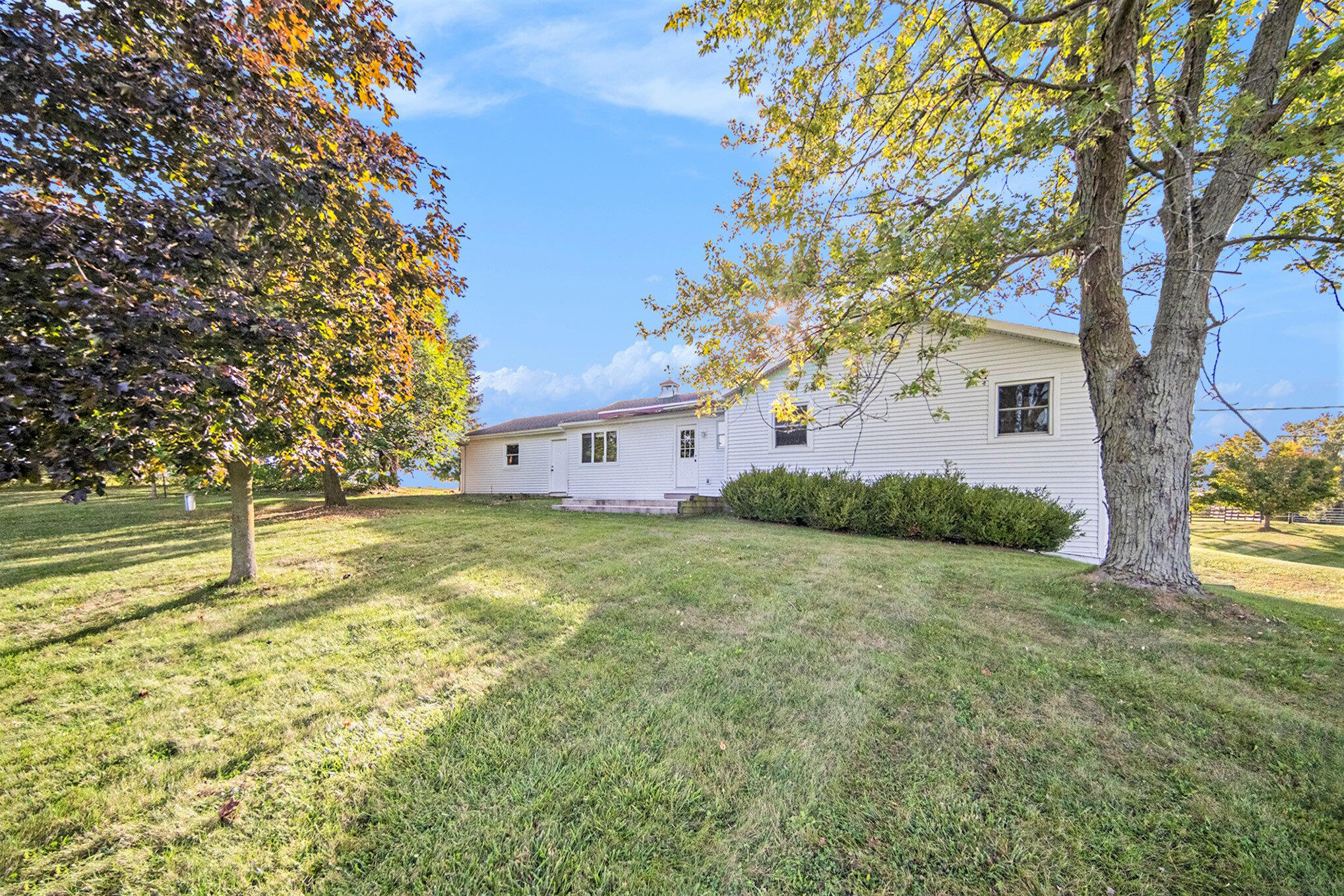 9265 Schill Road Saline, MI 48176 - Photo 6 of 32 026_sbp_200_272