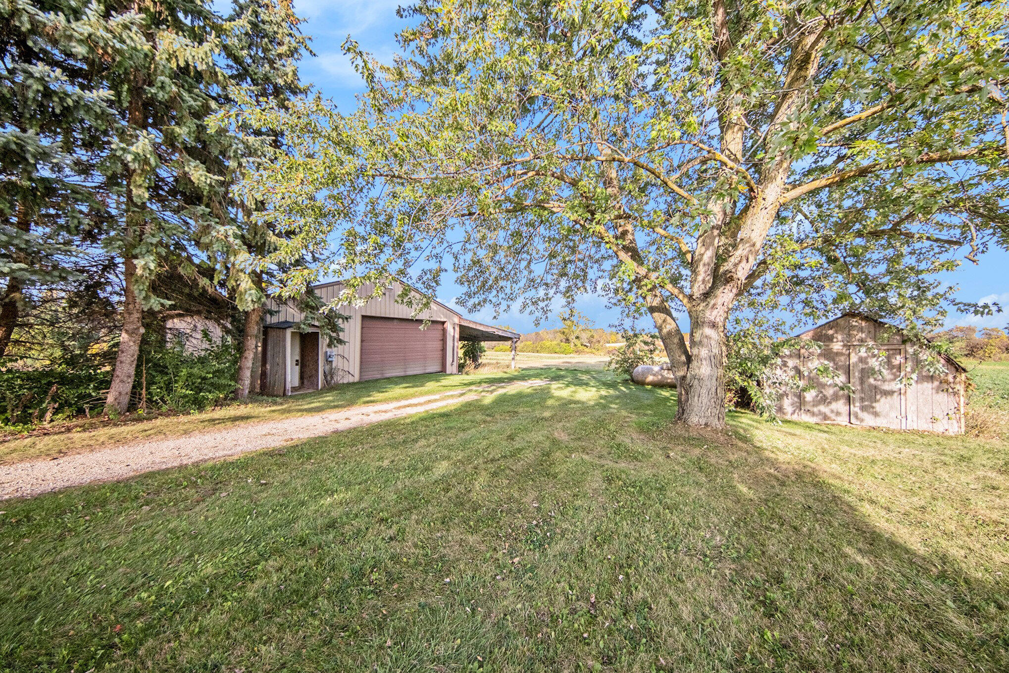 9265 Schill Road Saline, MI 48176 - Photo 7 of 32 027_sbp_202_820