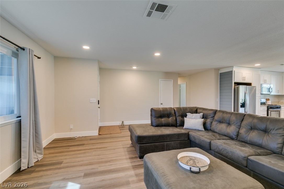 637 Valley View Circle Henderson, NV 89002 - Photo 12 of 44