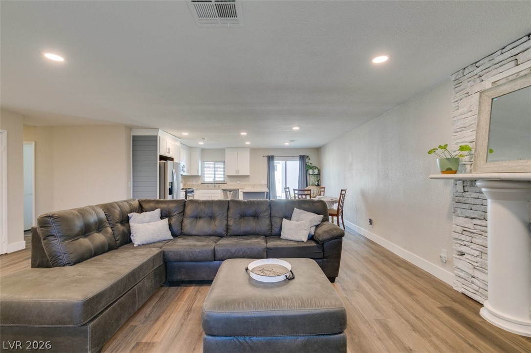 637 Valley View Circle Henderson, NV 89002 - Photo 14 of 44