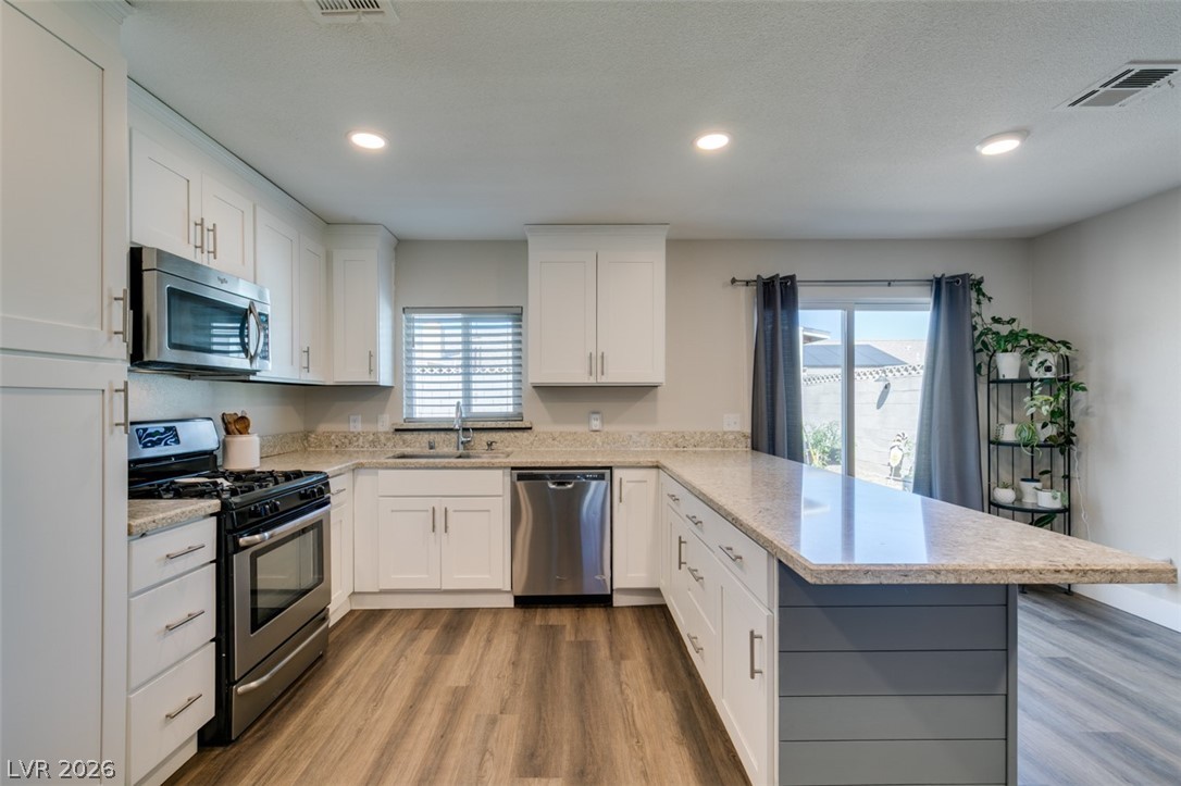 637 Valley View Circle Henderson, NV 89002 - Photo 15 of 44