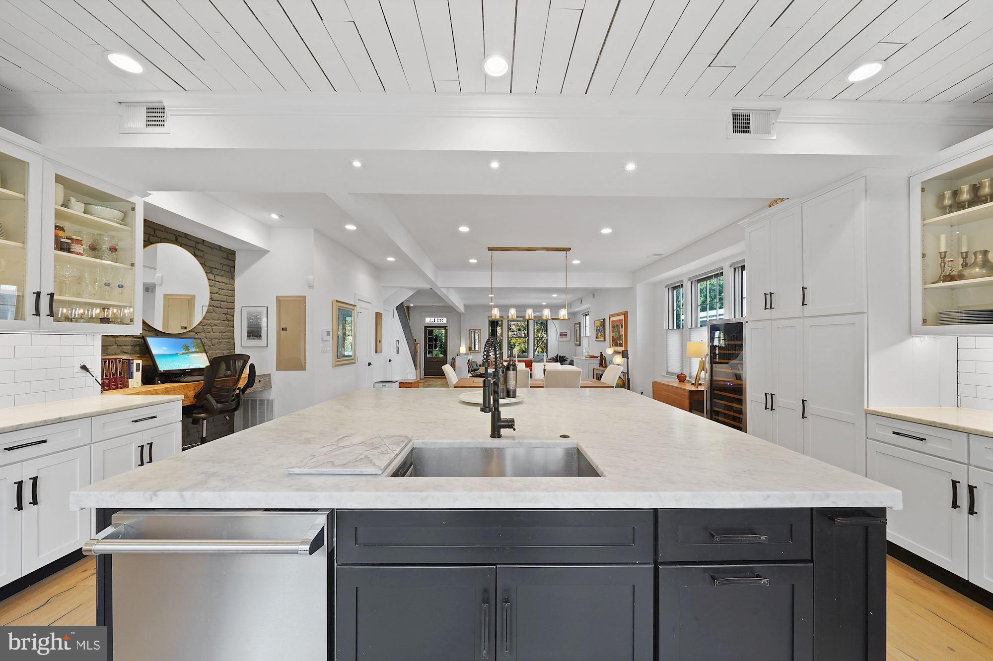 3213 Adams Mill Road Northwest Washington, DC 20010 - Photo 8 of 43 Expansive kitchen