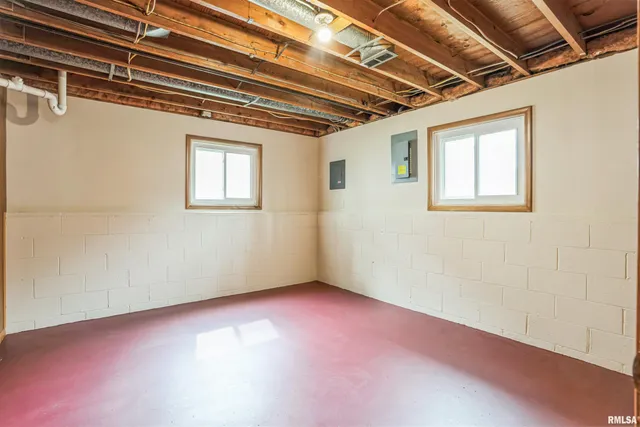 $193,000 | 3403 4th Street, East Moline, IL 61244