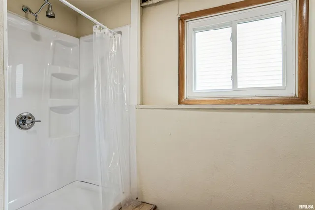 $193,000 | 3403 4th Street, East Moline, IL 61244