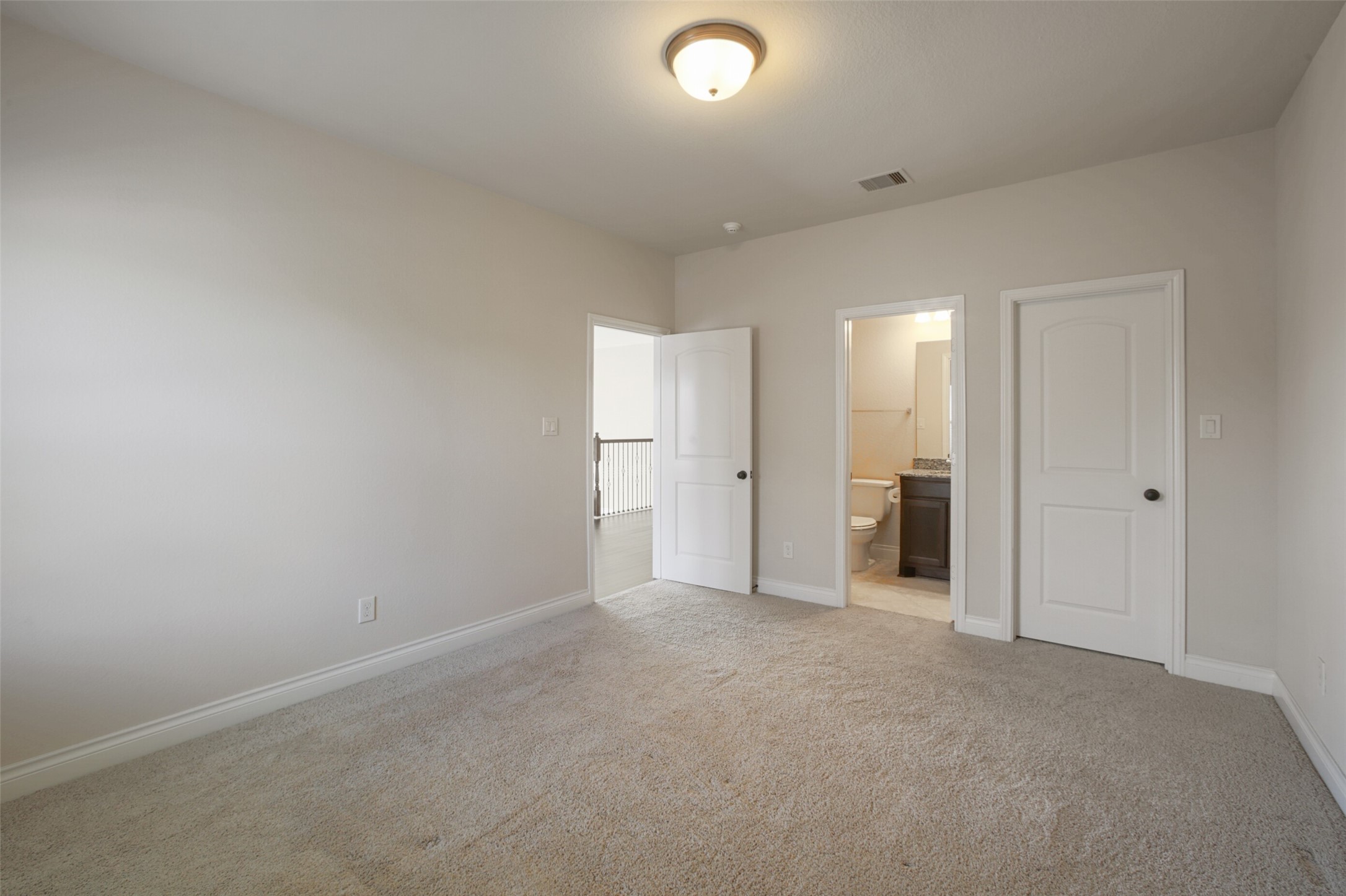 2707 River Run Road Missouri City, TX 77459 - Photo 34 of 45 a view of an empty room