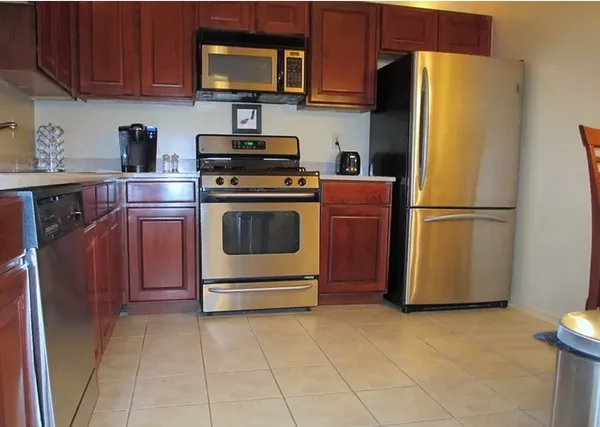 $2,700 | 29 Walnut Street, Jersey City, NJ 07305