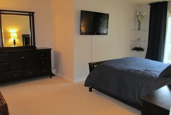 $2,700 | 29 Walnut Street, Jersey City, NJ 07305