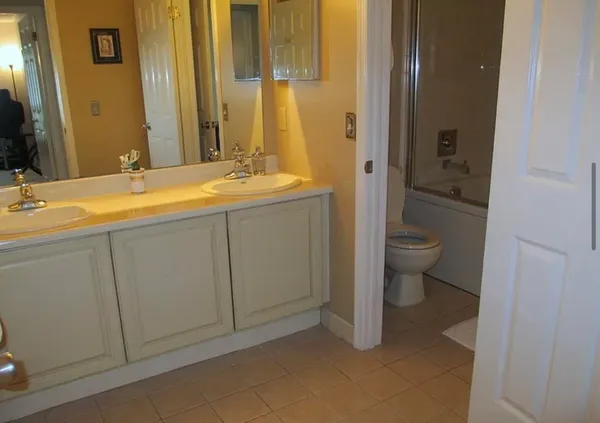$2,700 | 29 Walnut Street, Jersey City, NJ 07305