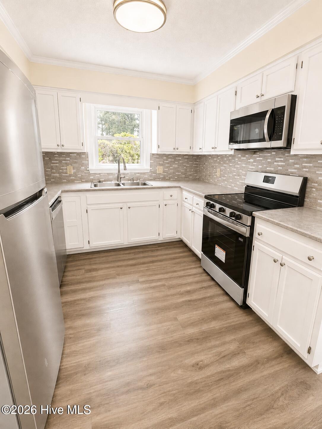 1827 Quail Ridge Road, Unit A Greenville, NC 27858 - Photo 6 of 17 Kitchen