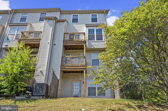 $449,900 | 6789 Stone Maple Terrace, Centreville, VA 20121