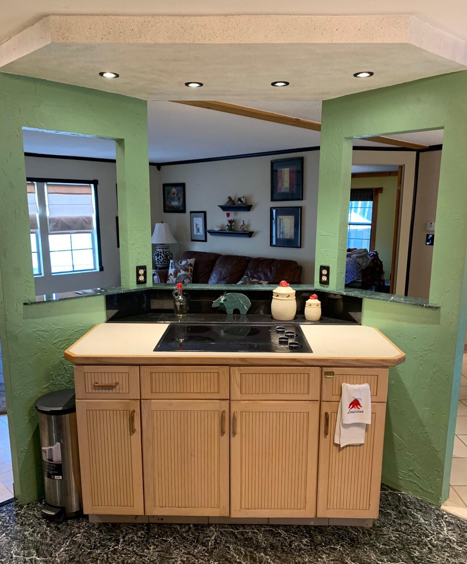 10424 Marina Way Boca Raton, FL 33428 - Photo 4 of 14 Cook top